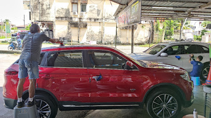 The Car Salon - Kuching 5 AF1QipOq7ChxUSm1Qn MrN8qJ3SNw4Xv it1e6pu7RChw427 h240 k no